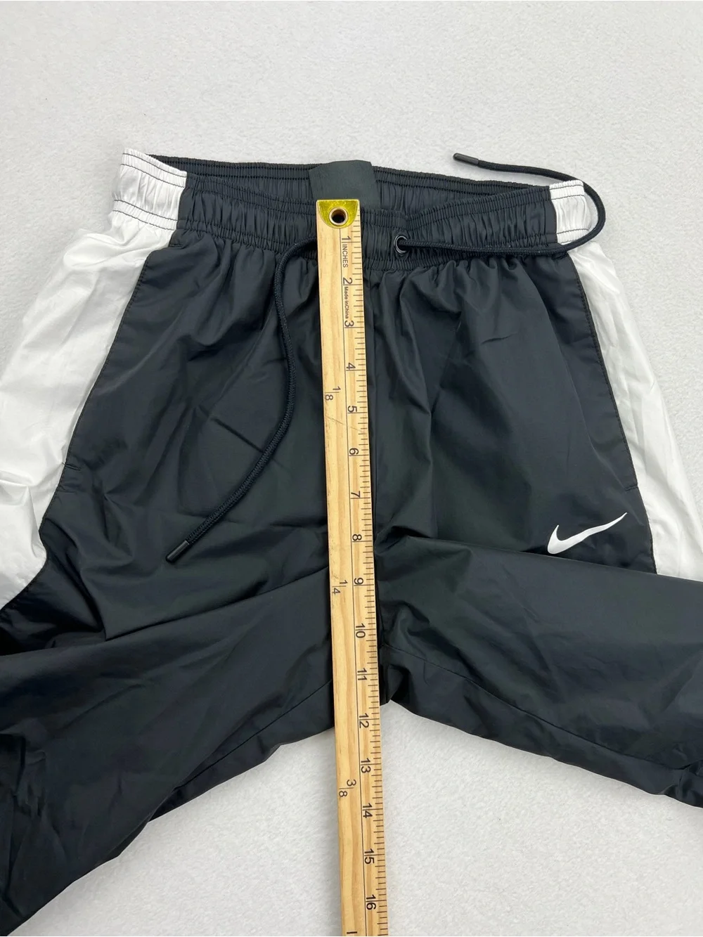 Nike lightweight windbreaker